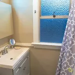Bright Vintage Apt In The Heart Of Seattle
